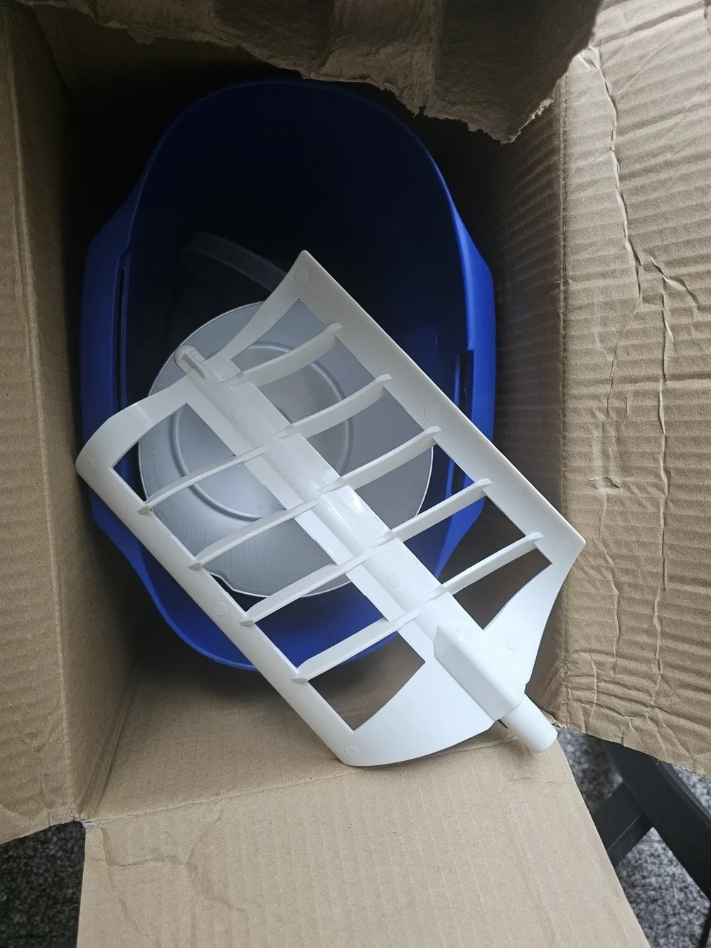Sunbeam Ice Cream Maker in Bright Blue and White